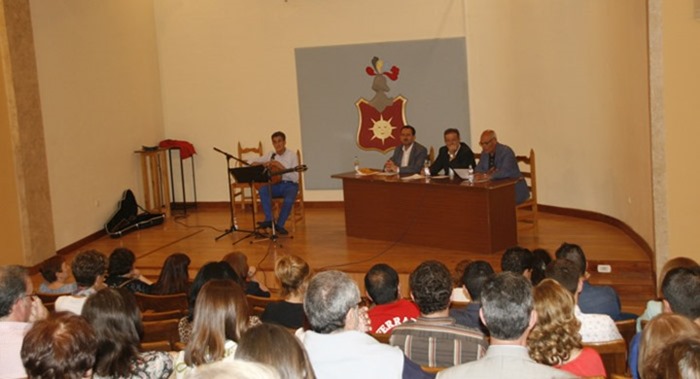 0 un momento durante la presentación del libro en La Solana