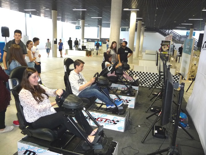 Un viaje virtual en La Central de Puertollano en la I Feria Playgame de videojuegos