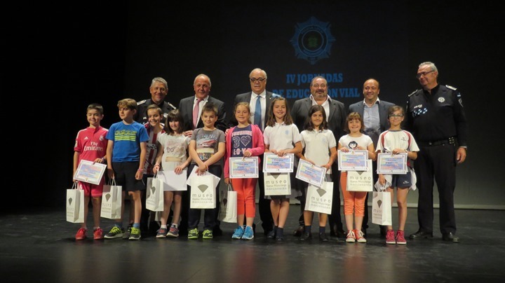 Un momento de la entrega de premios a los ganadores de las distintas actividades de las jornadas