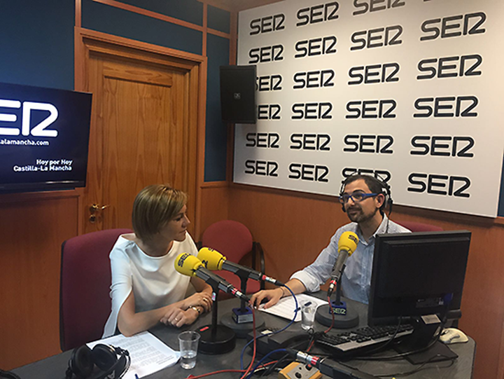 La presidenta del Partido Popular de Castilla-La Mancha. María Dolores Cospedal, en una entrevista concedida a la cadena SER