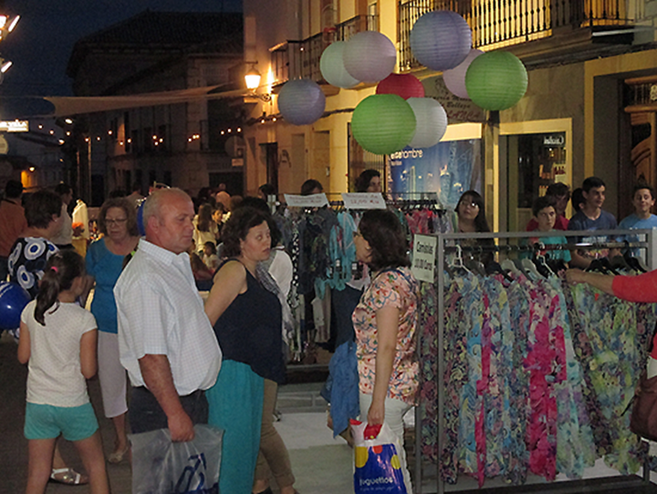 "Noche blanca" de promoci&oacute;n del comercio en Campo de Criptana