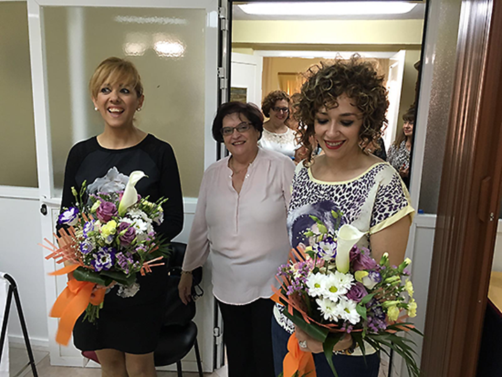 Las concejalas de coordinación general y de cultura, Beatriz Labián y Silvia Cebrián respectivamente, asistieron a la exposición 