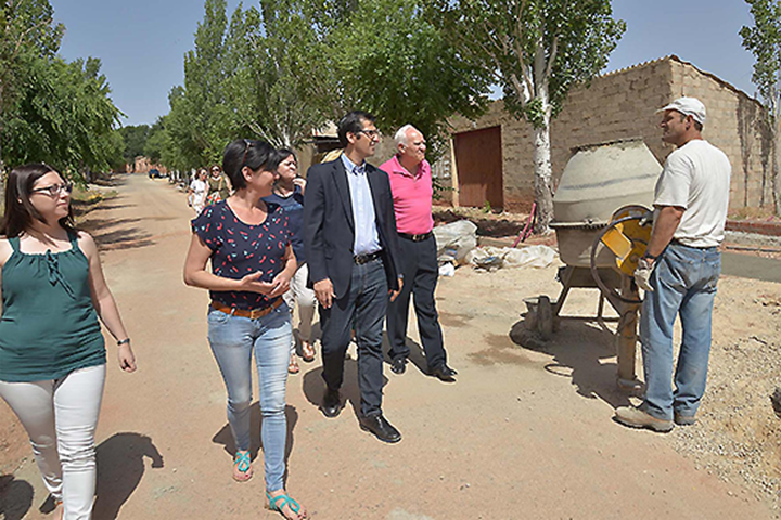 El presidente de la diputación José Manuel Caballero, ha visitado hoy Torre de Juan Abad