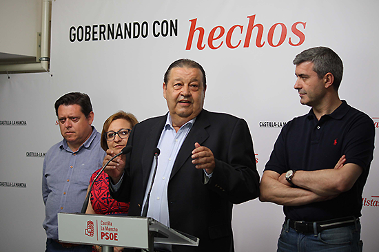 El secretario de organización del PSCM-PSOE, Jesús Fernández Vaquero, valoró anoche los resultados electorales