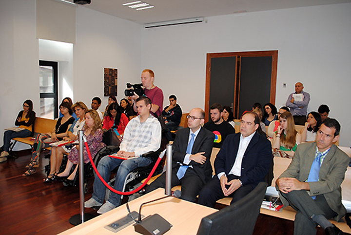 Asistentes a la presentación del curso que se impartirá en Albacete