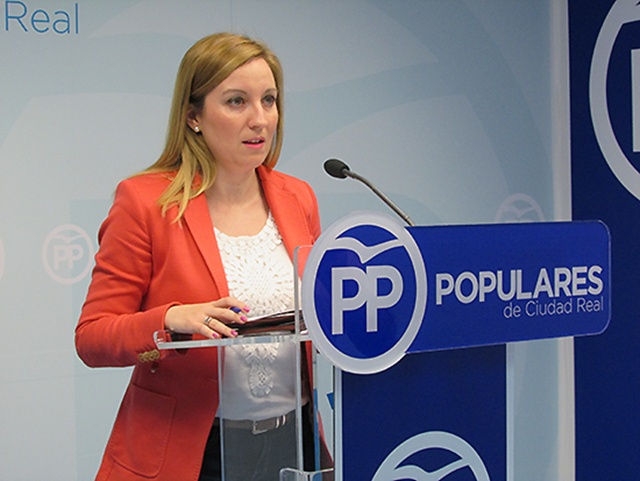 La portavoz del Grupo Municipal Popular del Ayuntamiento de Argamasilla de Alba, Sonia González, ha comparecido en rueda de prensa