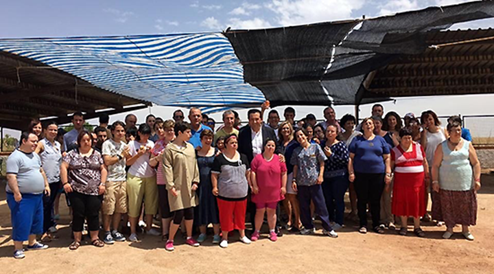 Asistentes a la clausura del Centro Ocupacional