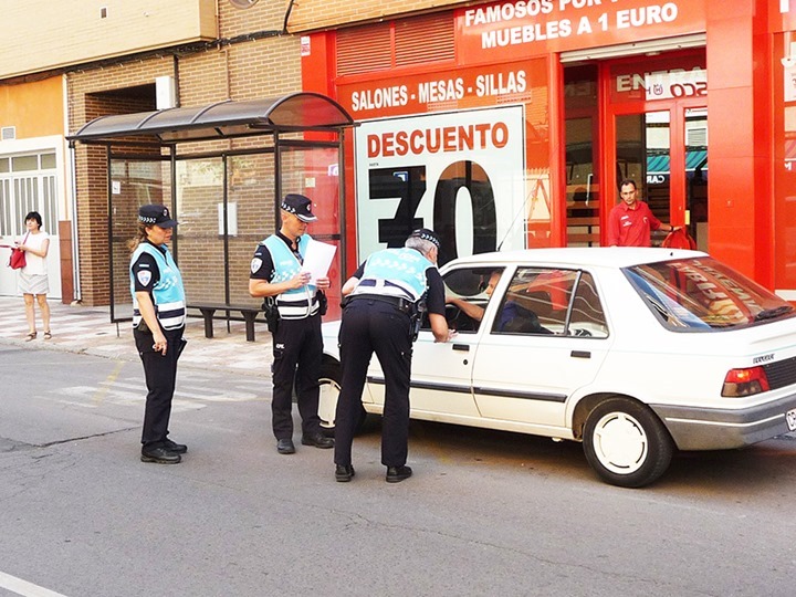 Más seguridad vial en Puertollano con la campaña de la Policía Local de vigilancia y control del estado de los vehículos