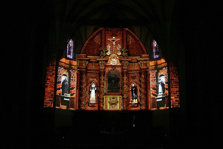 El retablo barroco, siendo soporte de una escena del espectacular Video Mapping