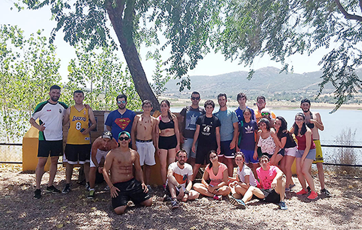 Foto de grupo de los alumnos en el paraje torteño de Arroyo de Carboneras