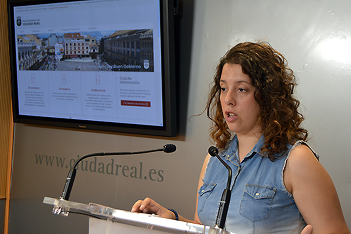 La concejala de Participaci&oacute;n Ciudadana, Sara Mart&iacute;nez, ha presentado el portal