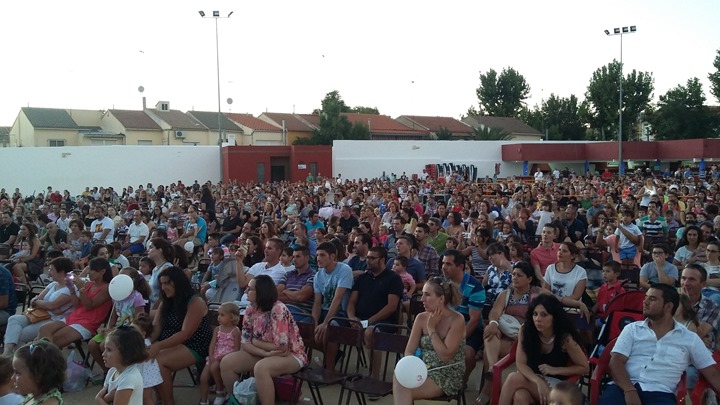 P&uacute;blico asistente al festival