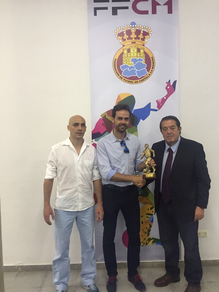 TROFEO ESCUELA FÚTBOL
