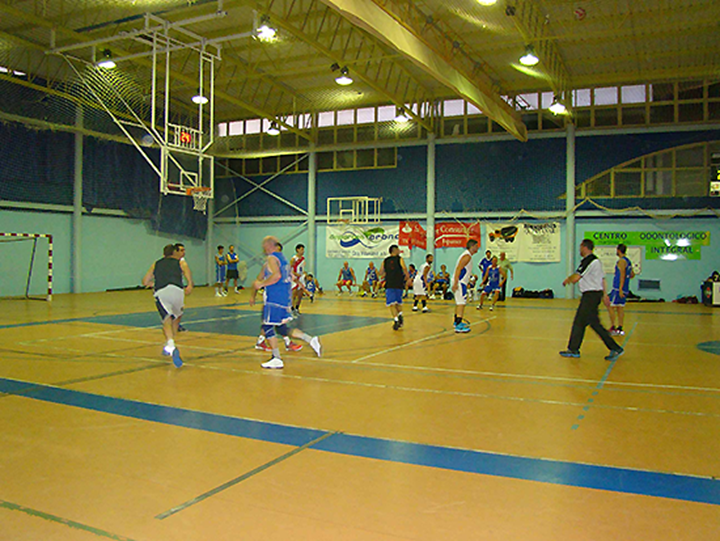 Un momento del torneo de bloncesto