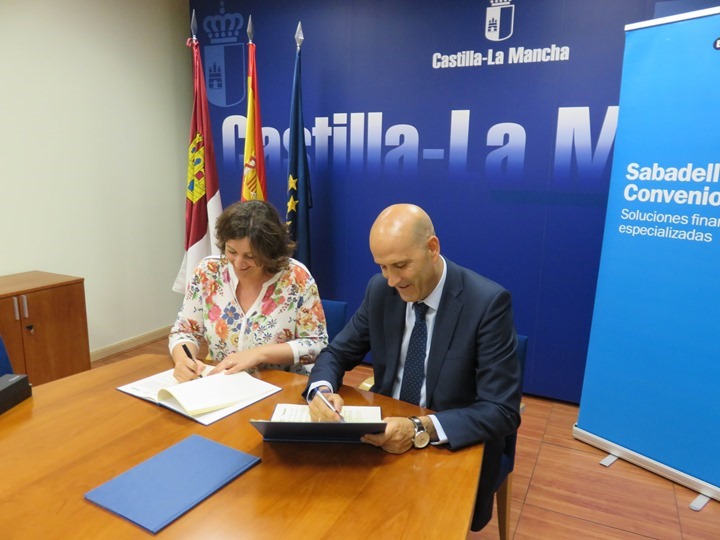 Firma convenio Sabadell 2