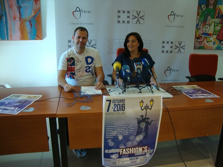 Foto presentaci&oacute;n fashion&acute;s night out 2016