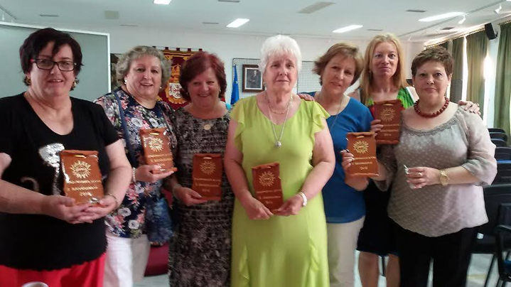 Algunas de las voluntarias homenajeadas durante el encuentro. Fuente: Facebook AMASOL.