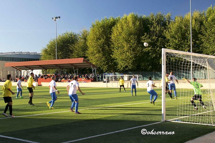 Una de las acciones de riesgo en el área visitante_FOTO VH Serrano