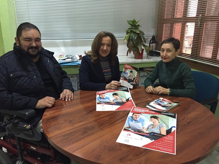 El ayuntamiento renueva su colaboración con Cocemfe Oretania