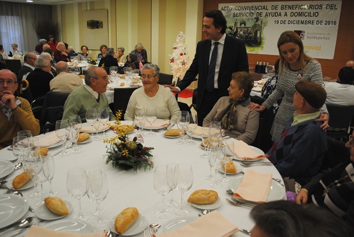 COMIDA AYUDA A DOMILIO