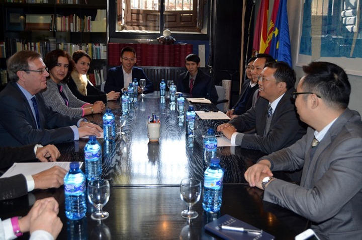 Encuentro con la delegación de la Central China Normal University