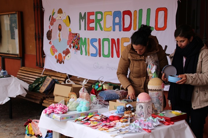 Mercadillo misionero-1