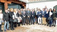 El presidente de la Diputación se reúne con los alumnos del programa “Impulsa Agro”