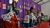 Papa Noel y los Reyes Magos visitan anticipadamente los colegios de Almagro