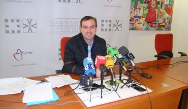 El Equipo de Gobierno de Alcázar de San Juan tiende la mano al grupo municipal de Equo para aprobar los presupuestos municipales de 2.017