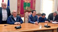 El Gobierno regional logra un acuerdo histórico que reparte el agua “entre todos los que viven de la agricultura” en Hellín