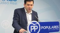 El senador del PP, Miguel Ángel Valverde, describe la situación de la sanidad como “caótica”