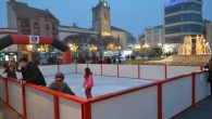 La pista de patinaje instalada en Tomelloso permanecerá abierta hasta el próximo 8 de enero