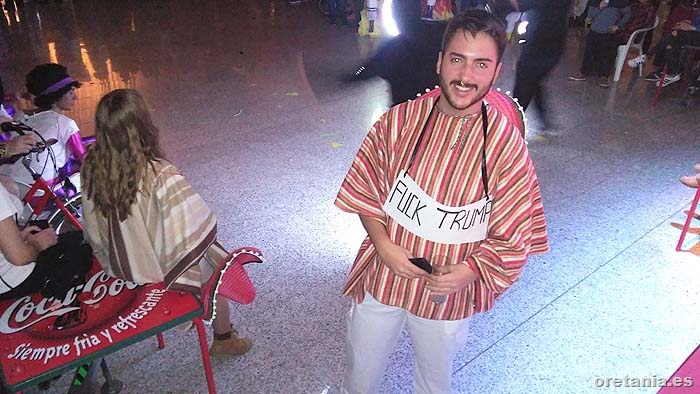 Grandes dosis de imaginación y buen humor, en la celebración del primer gran Baile Concurso del Carnaval rabanero 07