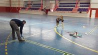 El Ayuntamiento de Aldea del Rey renueva equipamientos municipales y marca nuevas pistas de bádminton para potenciar las Escuelas Deportivas