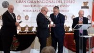 Mucha emoción y satisfacción en el acto de entrega de la Medalla al Mérito Taurino en Madrid al Club Taurino ‘Almodóvar’