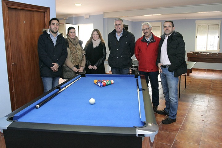 De izquierda a derecha, Roberto Donoso, Virgina López, María Victoria García, José Lozano, Jesús González y Fernando Torres