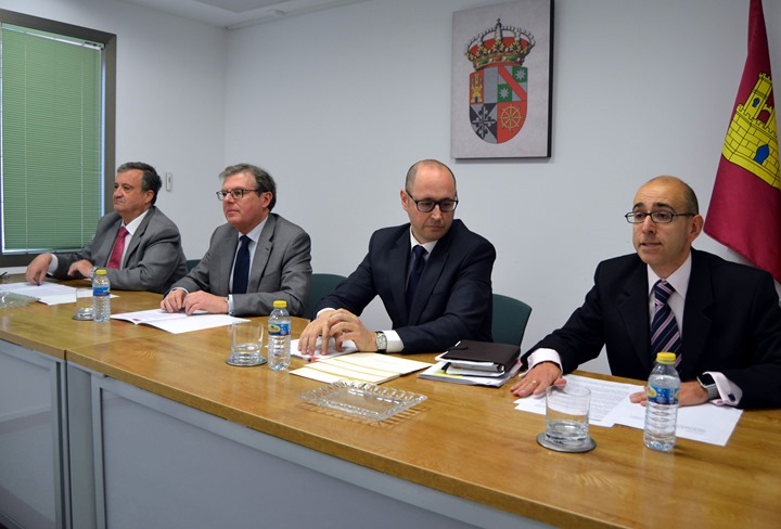 El rector ha inaugurado la Galer&iacute;a de Decanos