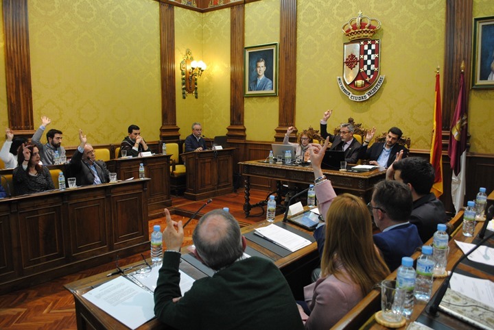 PLENO VALDEPEÑAS