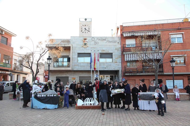 Participantes concurso entierro de la sardina