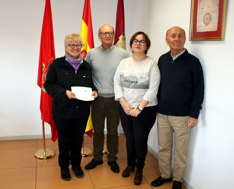 QUIXOTE MARATON_Entrega cheque Cruz Roja