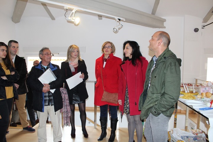 acto inauguración expo pintura Cózar