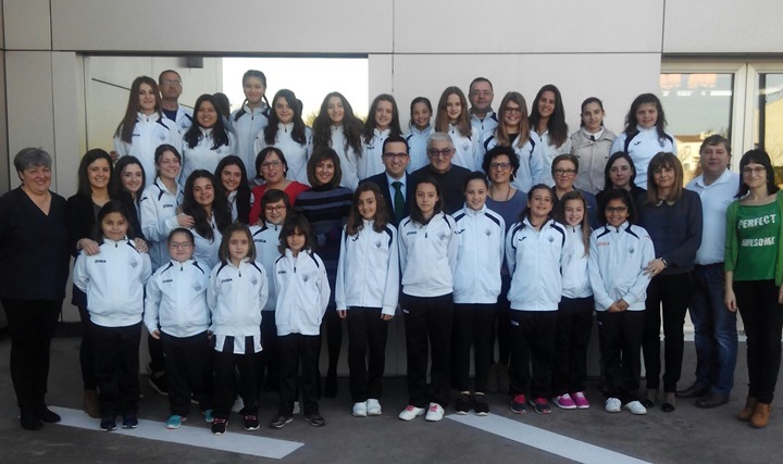 día mujer, escuela fútbol femenino