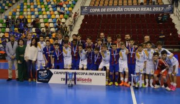 El director general de Juventud y Deportes valora la calidad de las canteras de fútbol sala que se han podido ver en la Minicopa disputada en Ciudad Real