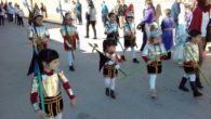 Los alumnos de Infantil y Primaria del Colegio ‘Maestro Navas’ de Aldea del Rey vuelven a marcar el paso hacia la Semana Santa aldeana