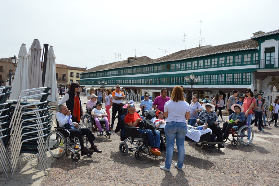 En la plaza de la localidad
