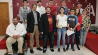 Los jóvenes estudiantes de Secundaria de Argamasilla de Calatrava que participaron en los talleres de la Escuela Superior de Informática recibieron sus diplomas