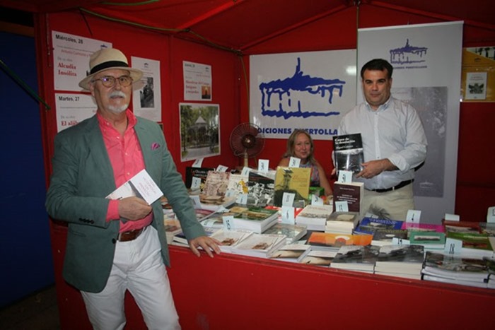 0 Miguel Galanes junto a Javier Flores propietario de Ediciones Puertollano