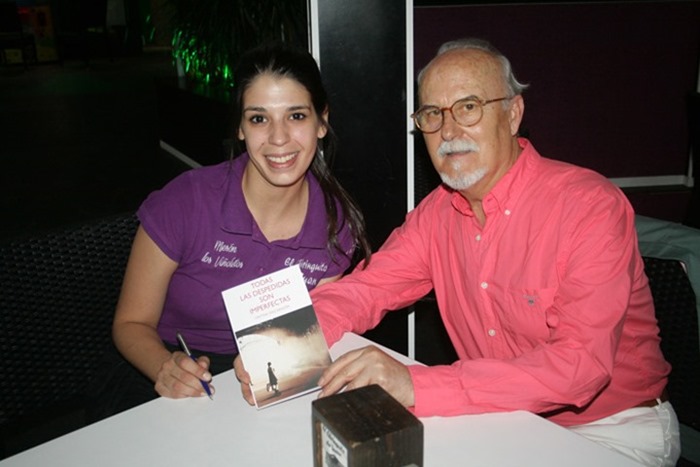0 Miguel Galanes junto a la joven poeta Cristina Díaz Aragón