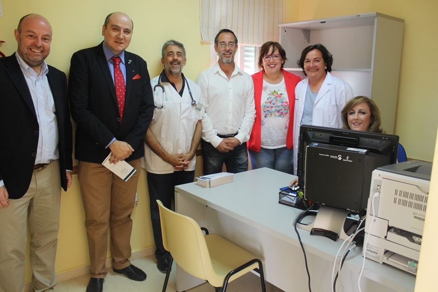 Carmen Olmedo en consultorio de Poblete 1