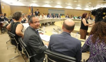 El Gobierno regional, en desacuerdo porque la reducción del déficit de las comunidades autónomas sea del 50 por ciento y la del Estado sólo del 36 por ciento